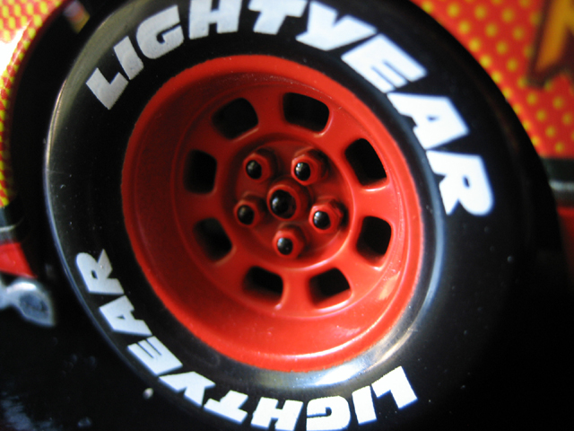 MattyCollector - Lightning McQueen 1:24 IMG_5610